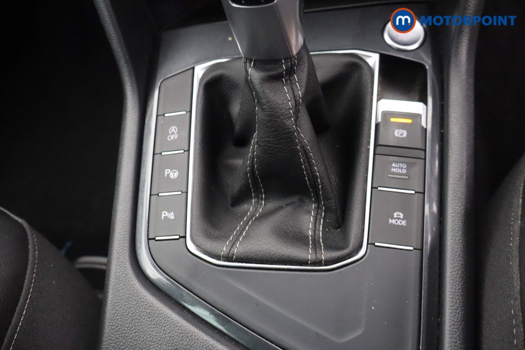 Volkswagen Tiguan R-Line Automatic Petrol SUV - Stock Number (1650413) - 17th supplementary image