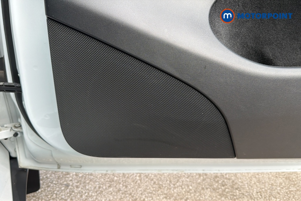 Tesla Model Y Rwd 5Dr Auto Automatic Electric SUV - Stock Number (1650536) - 21st supplementary image