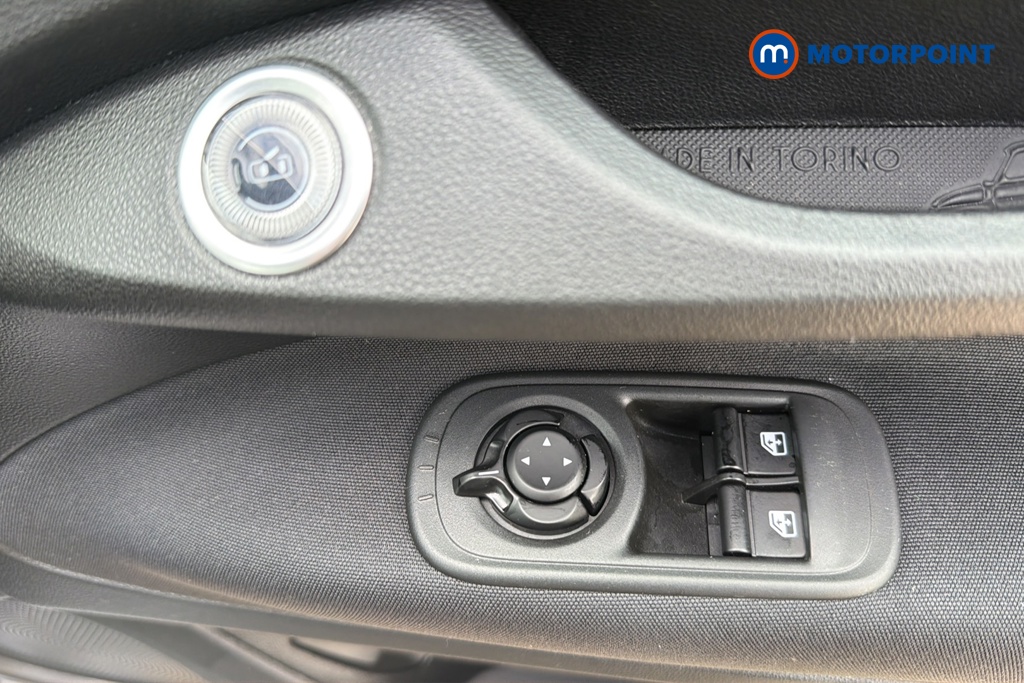 Fiat 500 RED Automatic Electric Hatchback - Stock Number (1650537) - 19th supplementary image