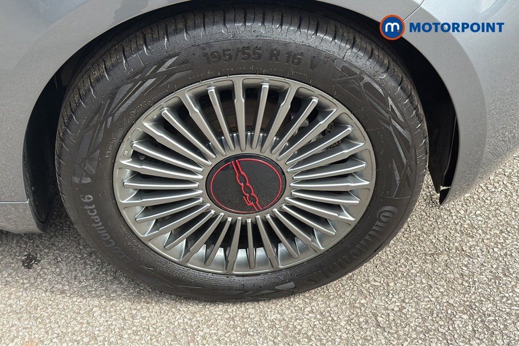 Fiat 500 RED Automatic Electric Hatchback - Stock Number (1650537) - 47th supplementary image