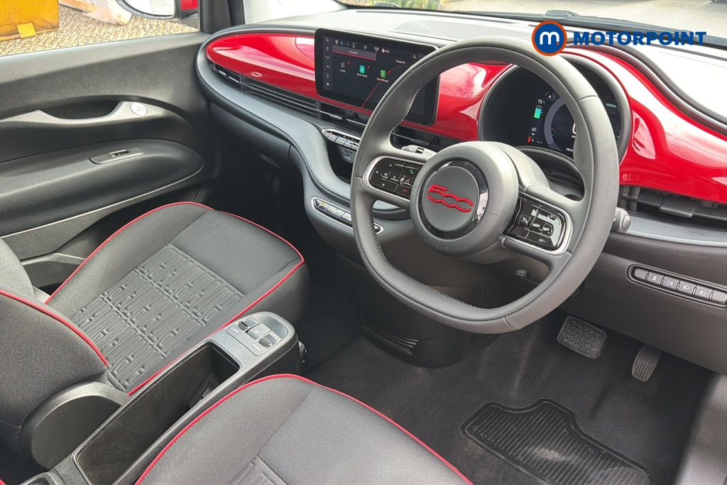 Fiat 500 RED Automatic Electric Hatchback - Stock Number (1650537) - 1st supplementary image
