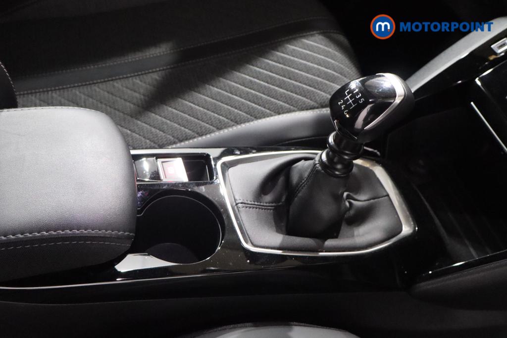 Peugeot 2008 Allure Manual Petrol SUV - Stock Number (1650719) - 8th supplementary image