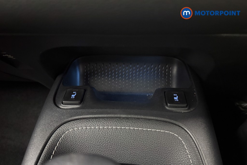 Toyota Corolla Design Automatic Petrol-Electric Hybrid Estate - Stock Number (1650766) - 34th supplementary image
