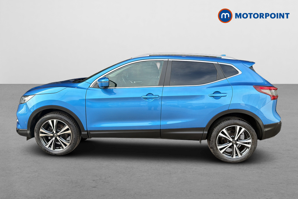 Nissan Qashqai N-Connecta Automatic Petrol SUV - Stock Number (1650850) - Drivers side