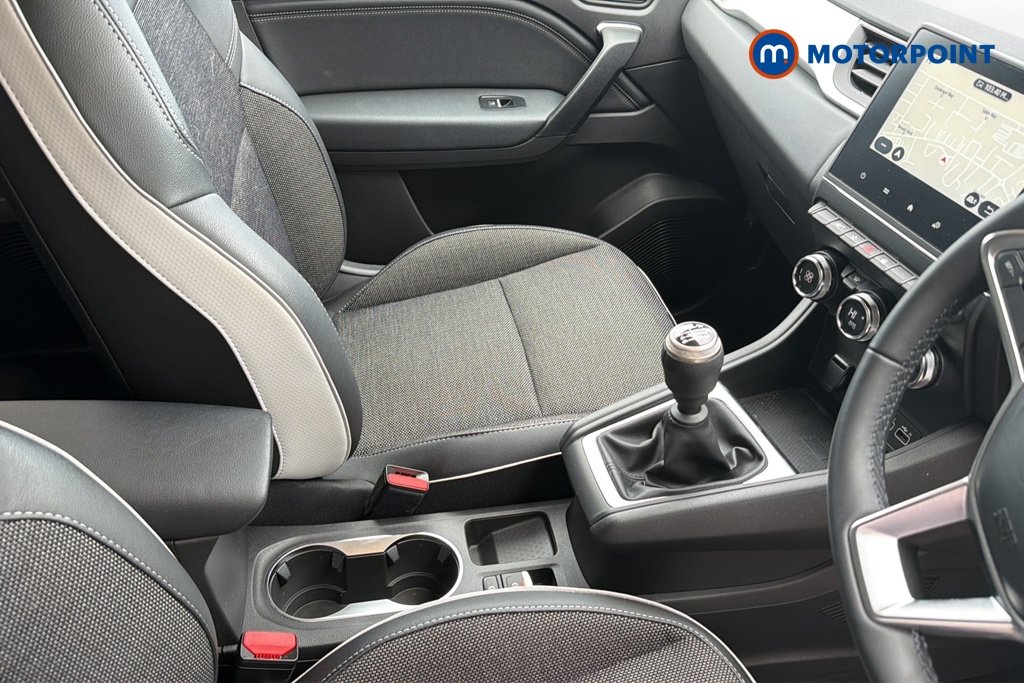 Renault Captur Techno Manual Petrol SUV - Stock Number (1650851) - 15th supplementary image