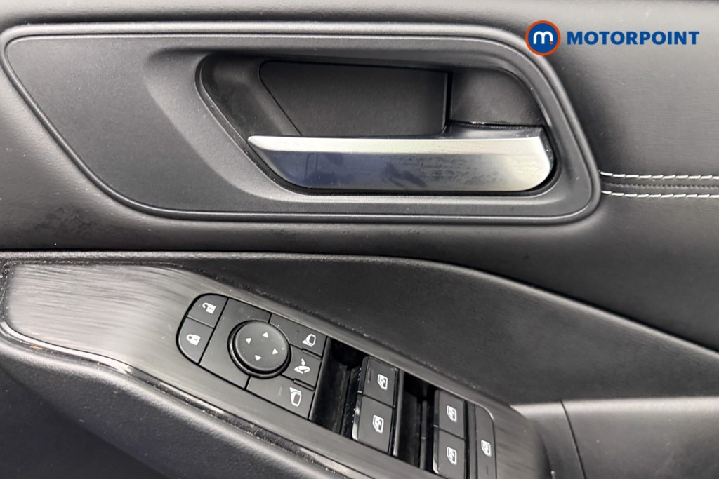 Nissan Qashqai Acenta Premium Manual Petrol SUV - Stock Number (1650897) - 20th supplementary image
