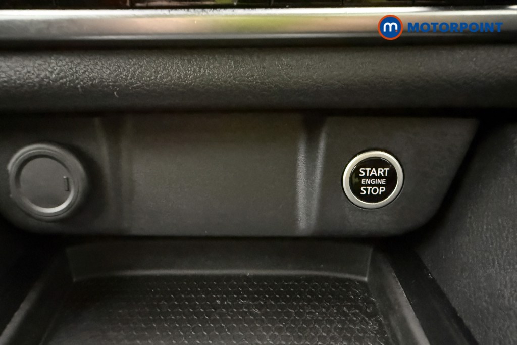 Nissan Qashqai Acenta Premium Manual Petrol SUV - Stock Number (1650897) - 31st supplementary image