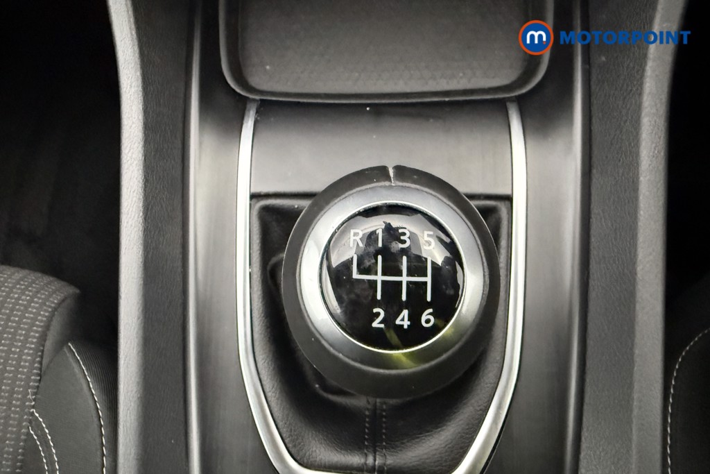 Nissan Qashqai Acenta Premium Manual Petrol SUV - Stock Number (1650897) - 32nd supplementary image