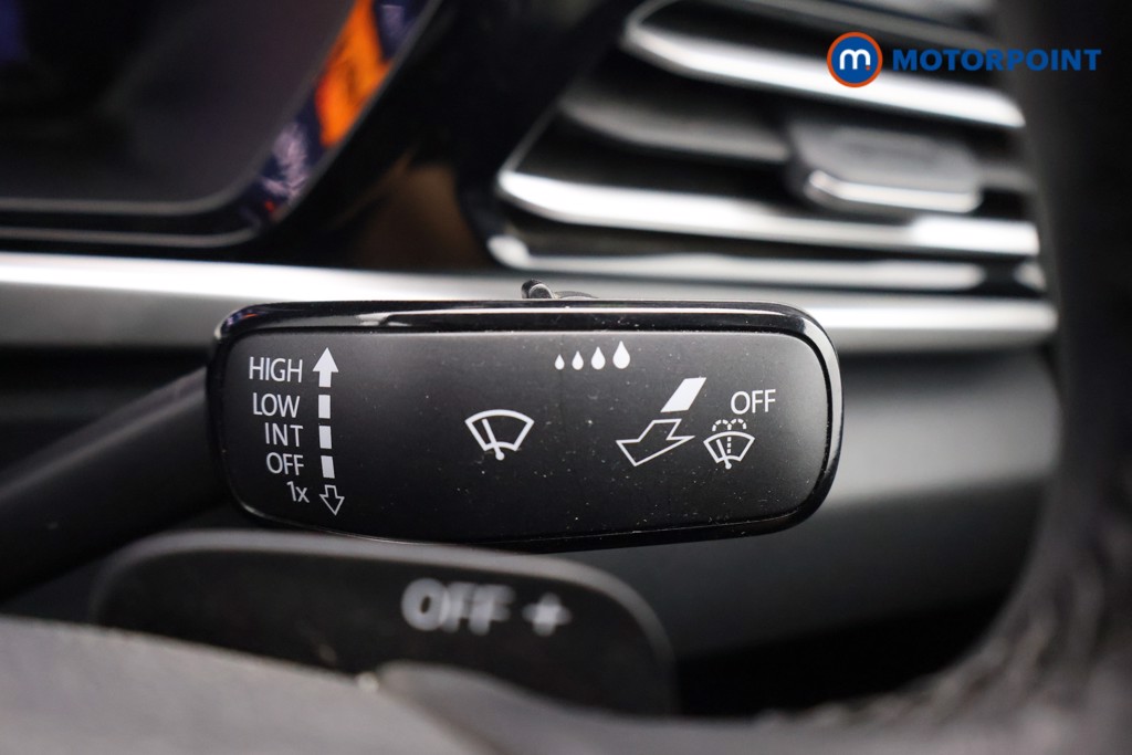 Ford Transit Connect Limited Automatic Petrol Plug-In Hybrid Panel Van - Stock Number (1650929) - 5th supplementary image