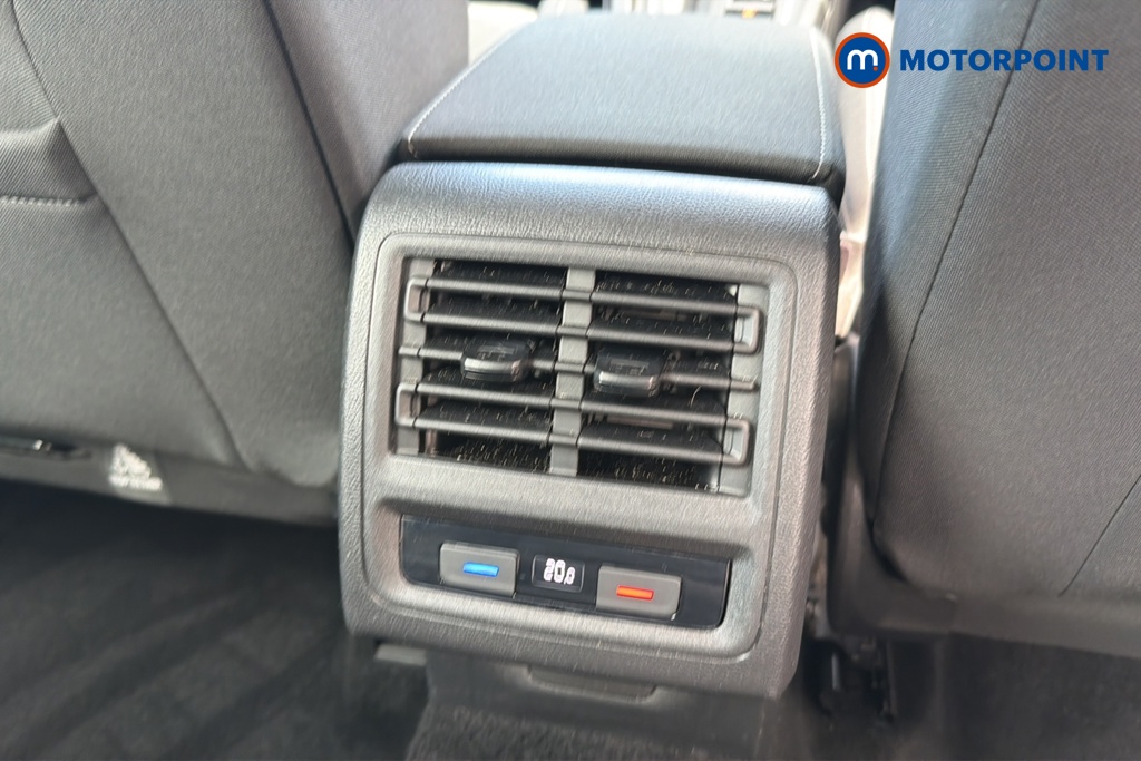 Volkswagen Golf Style Automatic Petrol Hatchback - Stock Number (1651264) - 28th supplementary image