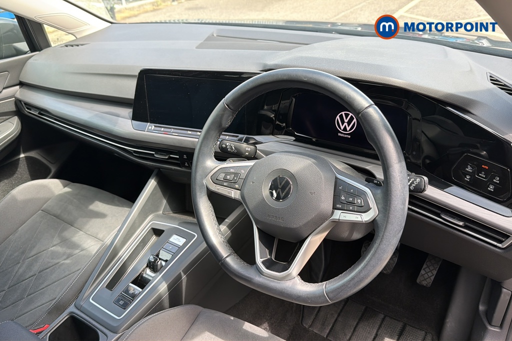 Volkswagen Golf Style Automatic Petrol Hatchback - Stock Number (1651264) - 1st supplementary image