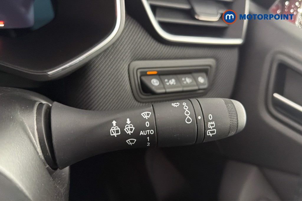 Renault Clio Esprit Alpine Manual Petrol Hatchback - Stock Number (1651536) - 7th supplementary image