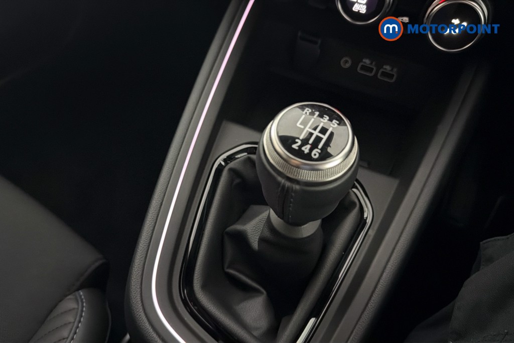 Renault Clio Esprit Alpine Manual Petrol Hatchback - Stock Number (1651536) - 15th supplementary image