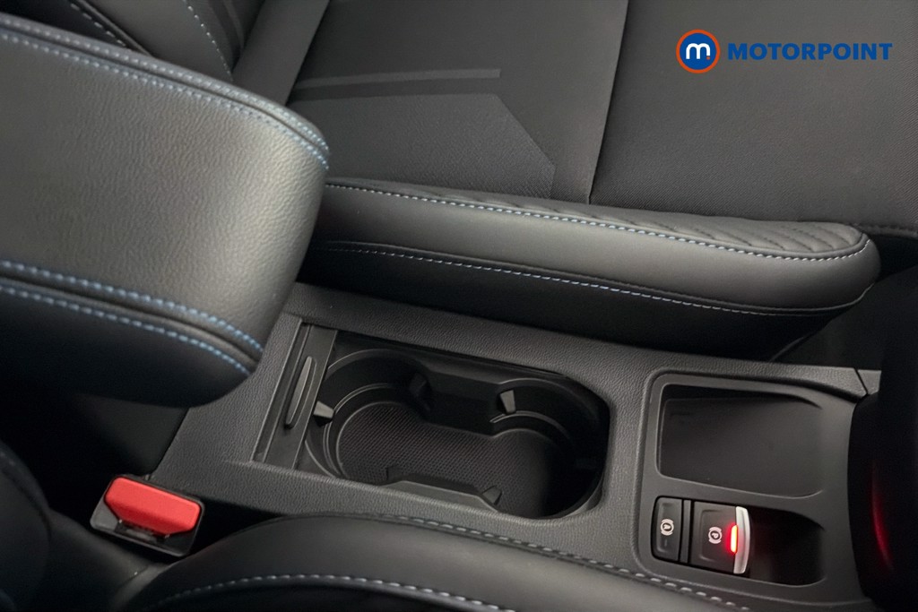 Renault Clio Esprit Alpine Manual Petrol Hatchback - Stock Number (1651536) - 16th supplementary image