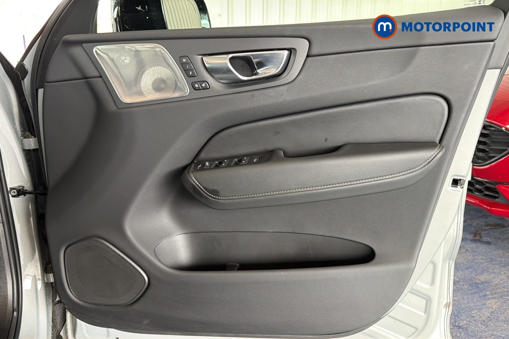 Volvo Xc60 Ultra Automatic Petrol Plug-In Hybrid SUV - Stock Number (1651550) - 18th supplementary image