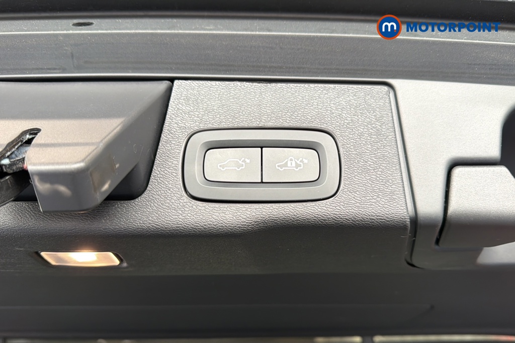 Volvo Xc60 Ultra Automatic Petrol Plug-In Hybrid SUV - Stock Number (1651550) - 35th supplementary image