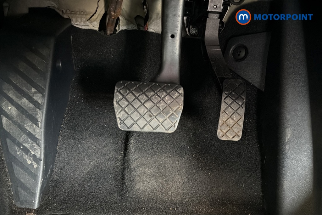Volkswagen Golf Style Automatic Diesel Estate - Stock Number (1651655) - 24th supplementary image