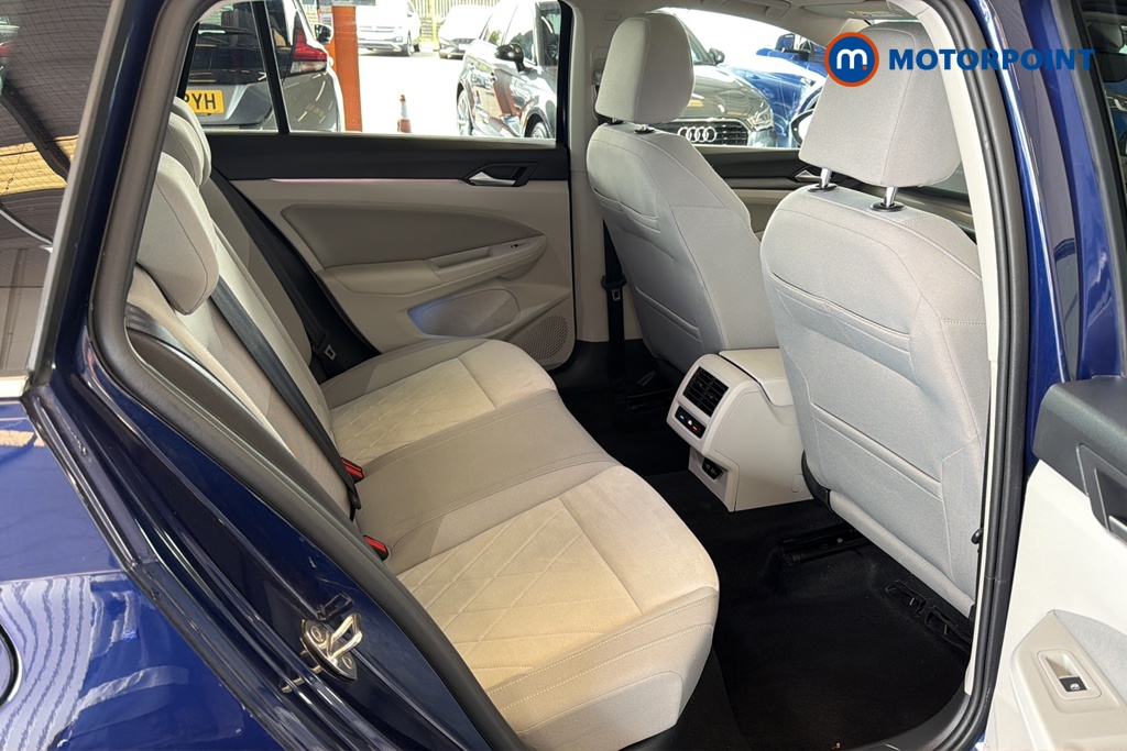 Volkswagen Golf Style Automatic Diesel Estate - Stock Number (1651655) - 25th supplementary image