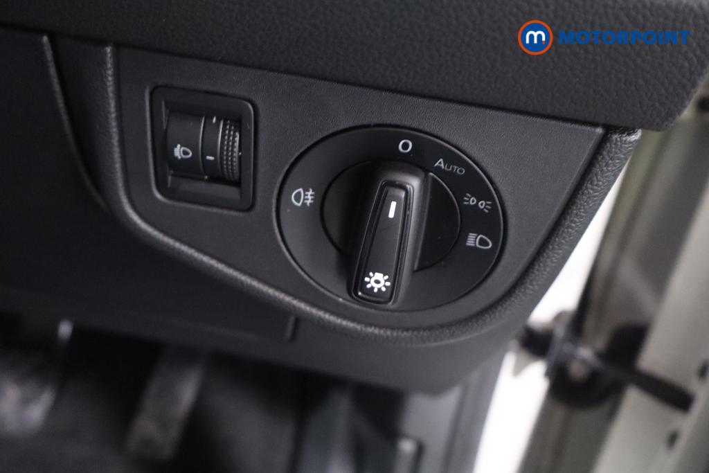Volkswagen Polo Life Manual Petrol Hatchback - Stock Number (1652056) - 9th supplementary image