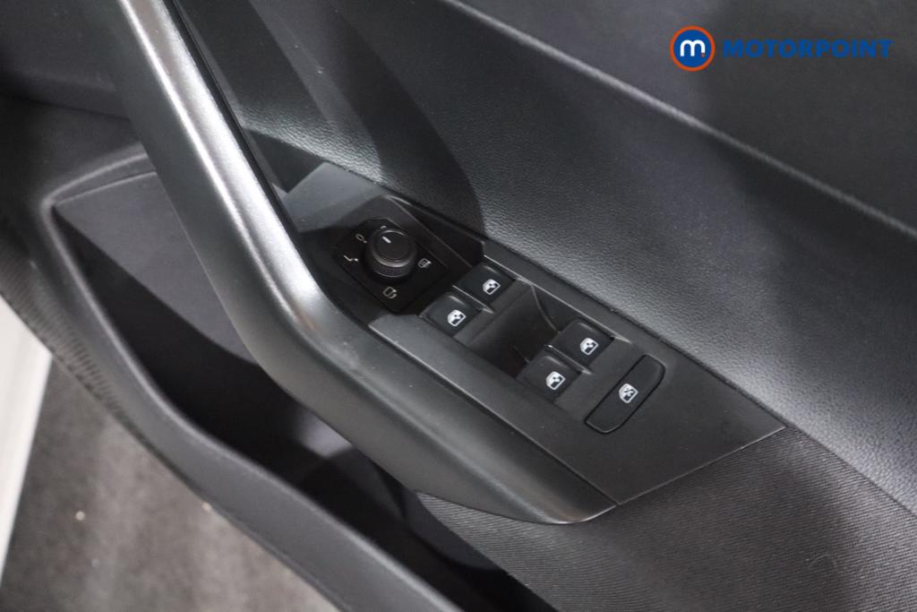 Volkswagen Polo Life Manual Petrol Hatchback - Stock Number (1652056) - 10th supplementary image