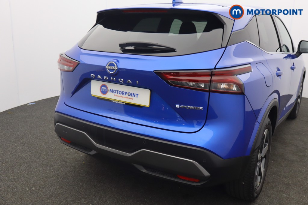 Nissan Qashqai N-Connecta Automatic Petrol-Electric Hybrid SUV - Stock Number (1652121) - 2nd supplementary image