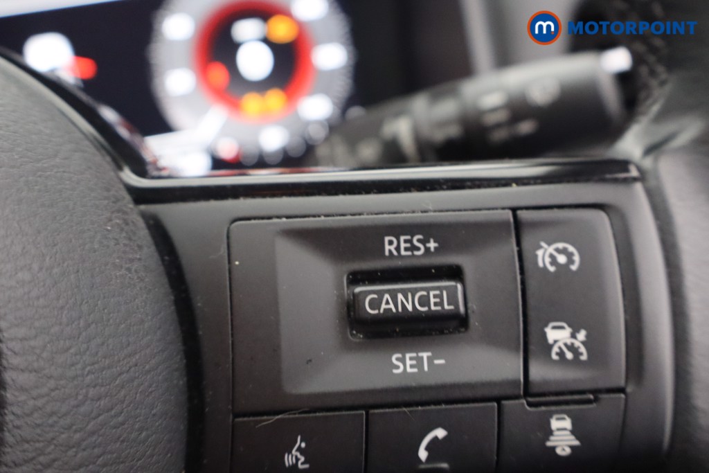 Nissan Qashqai N-Connecta Automatic Petrol-Electric Hybrid SUV - Stock Number (1652121) - 15th supplementary image