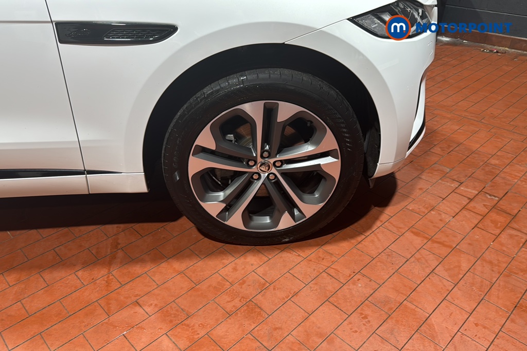 Jaguar F-Pace R-Dynamic Hse Black Automatic Diesel SUV - Stock Number (1652189) - 47th supplementary image