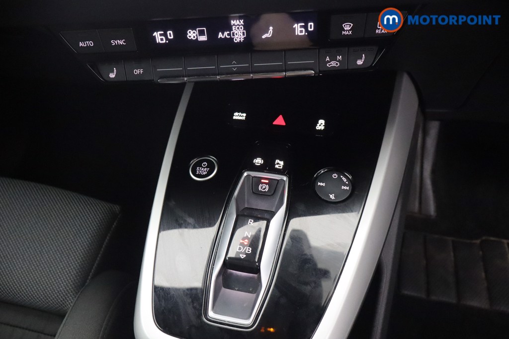 Audi Q4 Sport Automatic Electric SUV - Stock Number (1652206) - 19th supplementary image