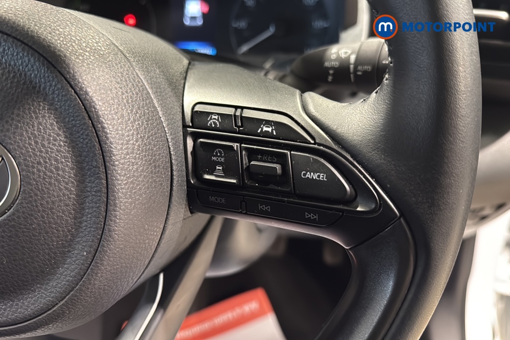 Toyota Yaris Icon Automatic Petrol-Electric Hybrid Hatchback - Stock Number (1652264) - 3rd supplementary image
