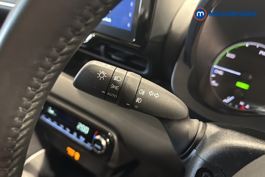 Toyota Yaris Icon Automatic Petrol-Electric Hybrid Hatchback - Stock Number (1652264) - 11th supplementary image