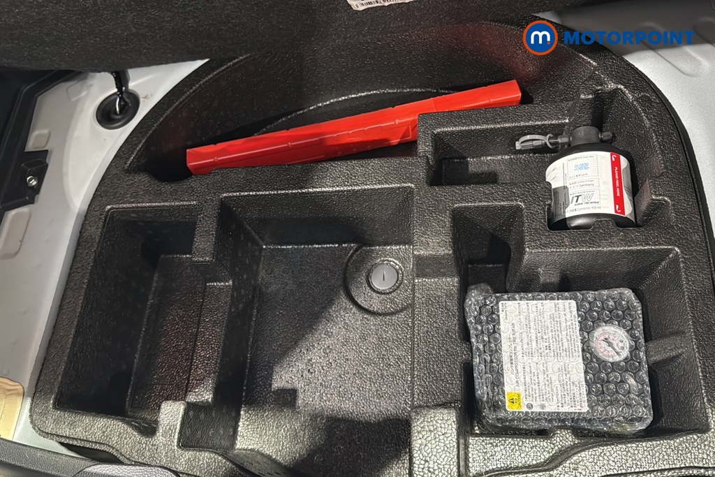 Toyota Yaris Icon Automatic Petrol-Electric Hybrid Hatchback - Stock Number (1652264) - 33rd supplementary image