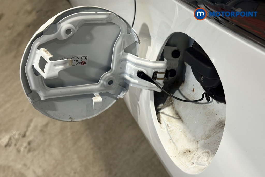 Toyota Yaris Icon Automatic Petrol-Electric Hybrid Hatchback - Stock Number (1652264) - 41st supplementary image