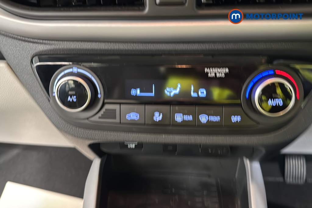Hyundai I10 Premium Manual Petrol Hatchback - Stock Number (1652376) - 12th supplementary image