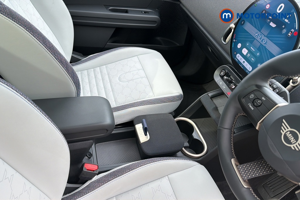 Mini Countryman C Classic Automatic Petrol SUV - Stock Number (1652704) - 15th supplementary image