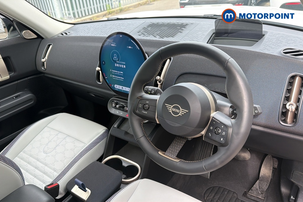 Mini Countryman C Classic Automatic Petrol SUV - Stock Number (1652704) - 1st supplementary image