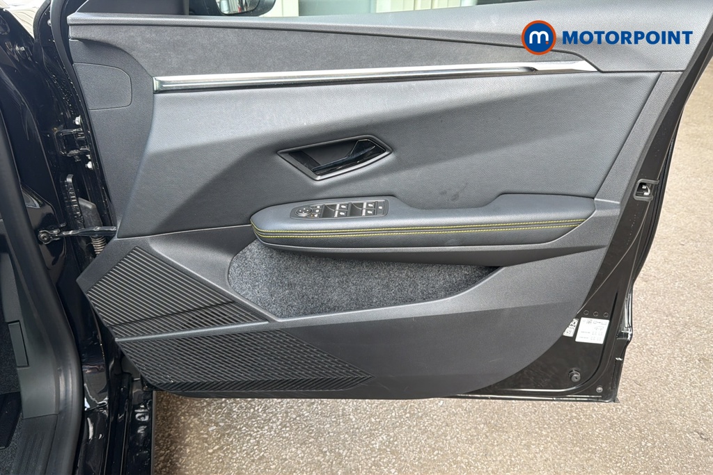 Renault Megane E-Tech Techno-Plus Automatic Electric Hatchback - Stock Number (1652711) - 18th supplementary image