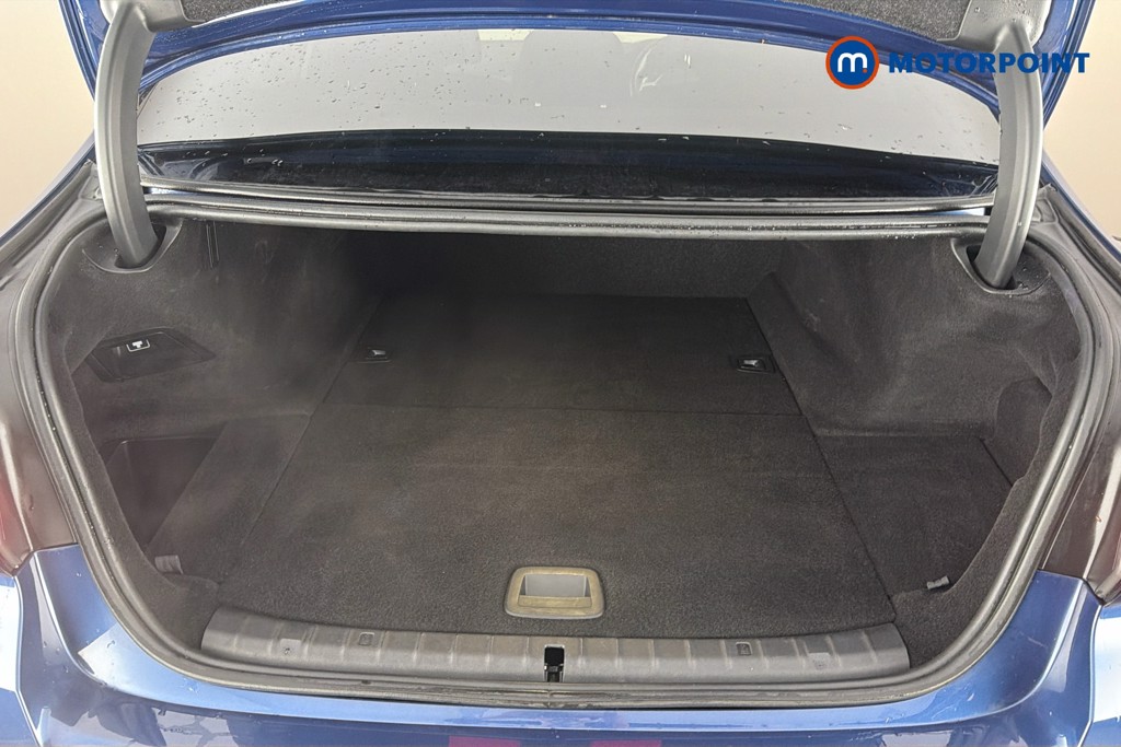 BMW 5 Series M Sport Automatic Petrol Plug-In Hybrid Saloon - Stock Number (1634393) - 33rd supplementary image