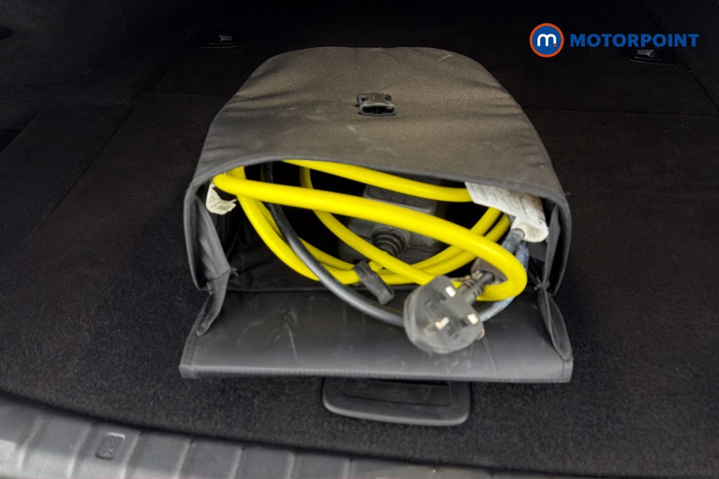 BMW 5 Series M Sport Automatic Petrol Plug-In Hybrid Saloon - Stock Number (1634393) - 34th supplementary image
