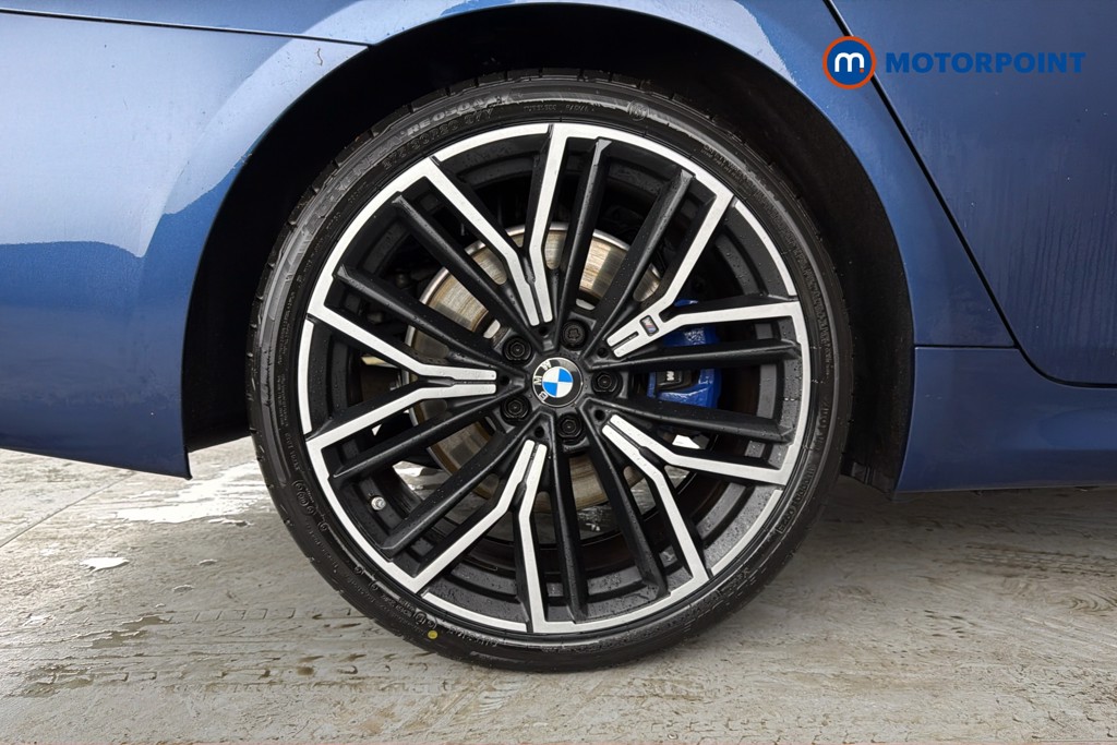 BMW 5 Series M Sport Automatic Petrol Plug-In Hybrid Saloon - Stock Number (1634393) - 49th supplementary image