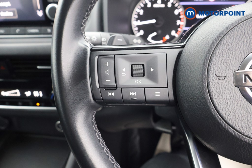 Nissan Qashqai Acenta Premium Automatic Petrol SUV - Stock Number (1636938) - 2nd supplementary image