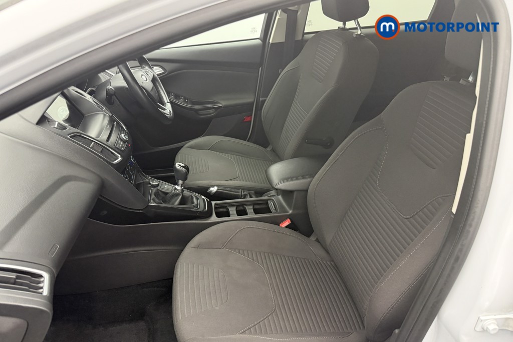Ford Focus Titanium Manual Petrol Hatchback - Stock Number (1638832) - 6th supplementary image
