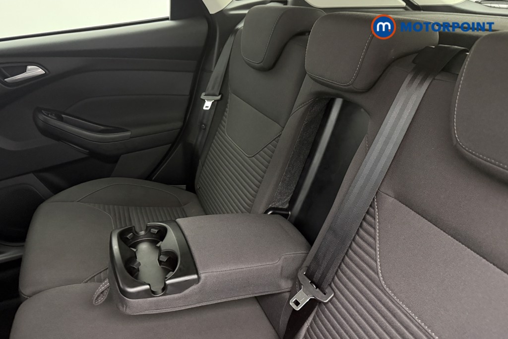 Ford Focus Titanium Manual Petrol Hatchback - Stock Number (1638832) - 9th supplementary image