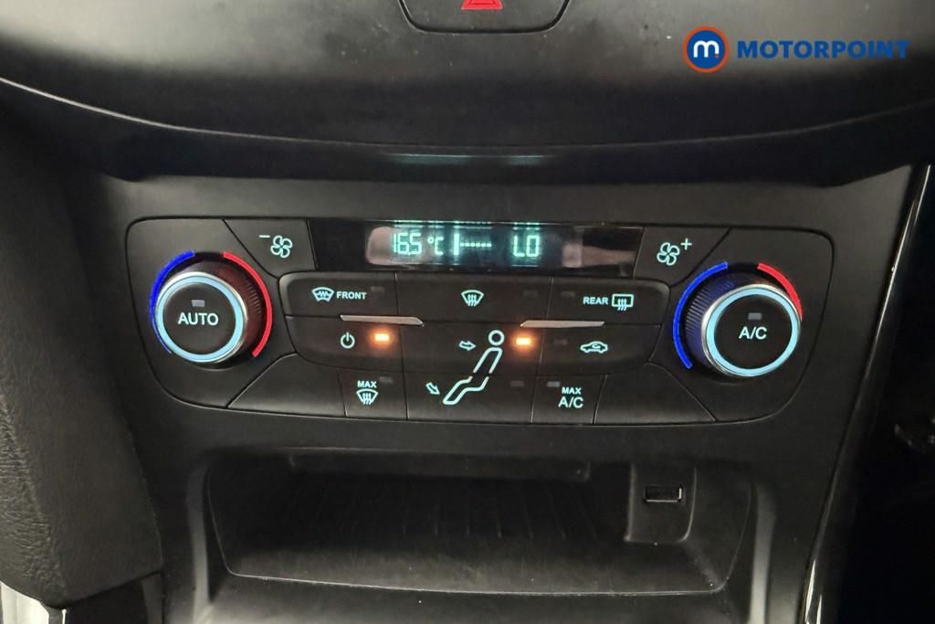 Ford Focus Titanium Manual Petrol Hatchback - Stock Number (1638832) - 24th supplementary image