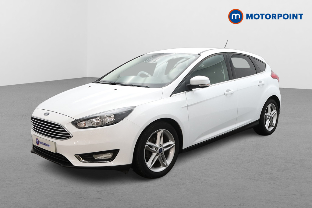 Ford Focus Titanium Manual Petrol Hatchback - Stock Number (1638832) - Passenger side front corner