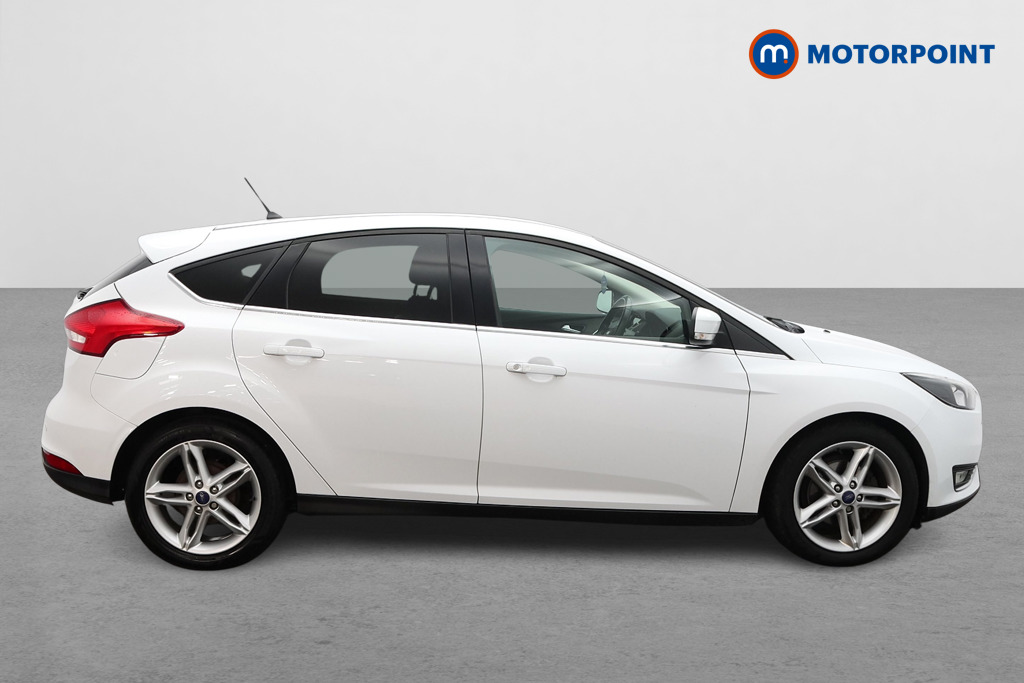Ford Focus Titanium Manual Petrol Hatchback - Stock Number (1638832) - Drivers side