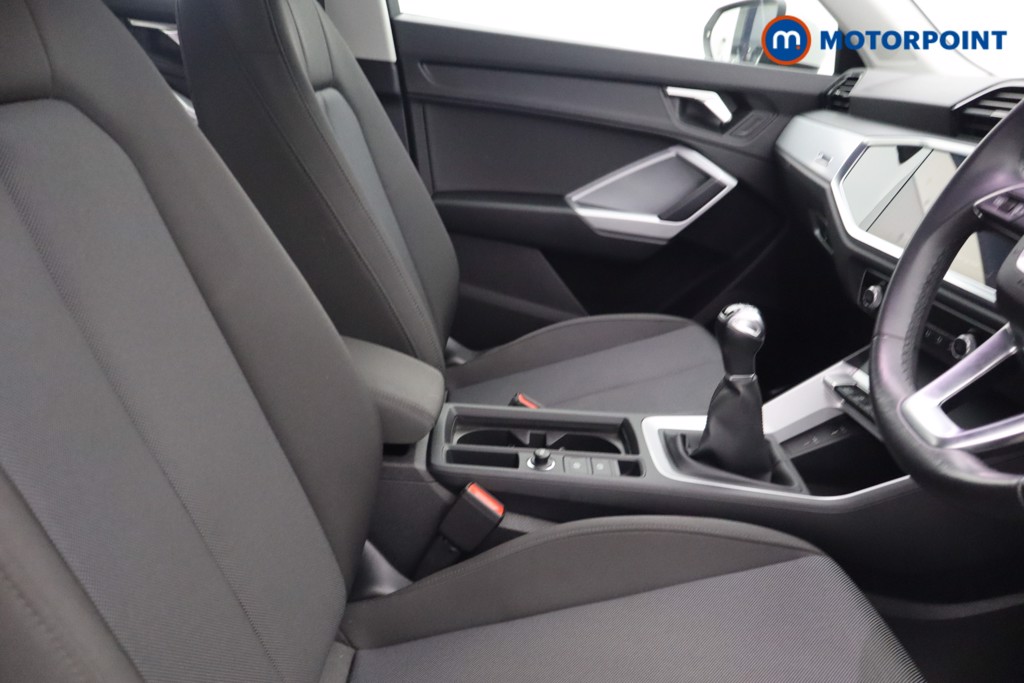 Audi Q3 Technik Manual Petrol SUV - Stock Number (1640399) - 13th supplementary image