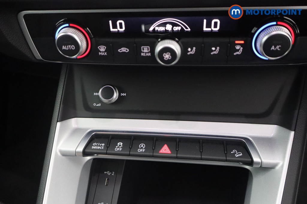 Audi Q3 Technik Manual Petrol SUV - Stock Number (1640399) - 18th supplementary image