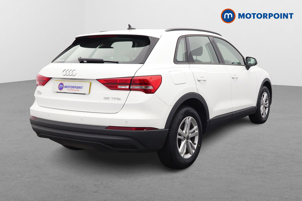 Audi Q3 Technik Manual Petrol SUV - Stock Number (1640399) - Drivers side rear corner