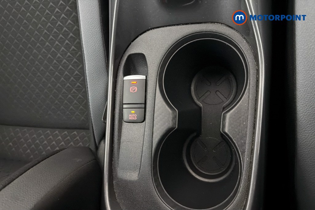 Nissan Juke N-Connecta Manual Petrol SUV - Stock Number (1642358) - 16th supplementary image