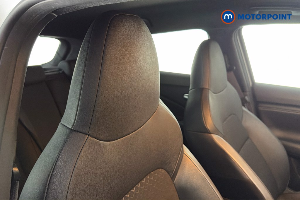 Nissan Juke N-Connecta Manual Petrol SUV - Stock Number (1642358) - 23rd supplementary image